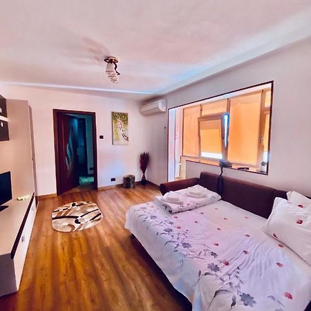 Apartament Sunshine Orsova Exterior photo